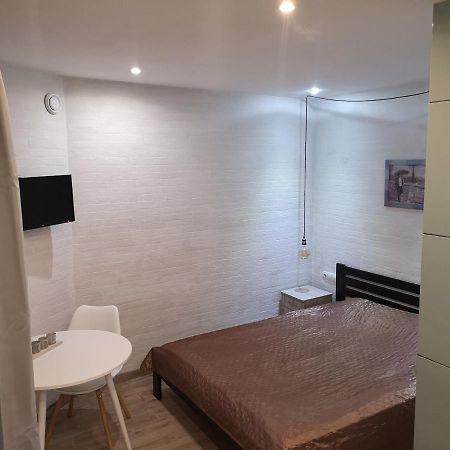 Freedom Apartment On Bazarna Str Lviv Ngoại thất bức ảnh